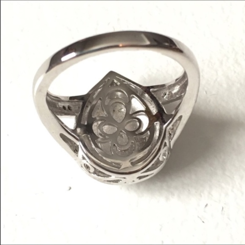 Diamond & Crystal Teardrop Ring New - Picture 7 of 8